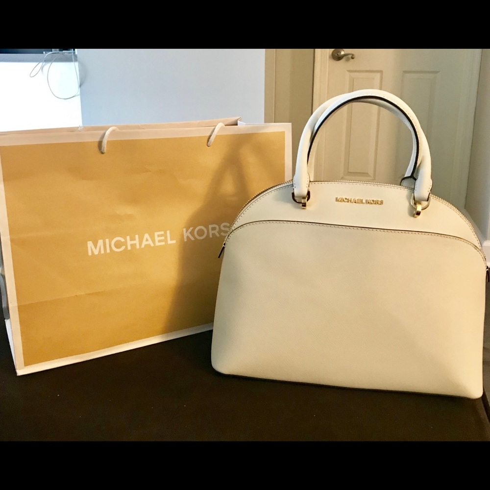 Michael Kors Large Emmy Dome Satchel plus wallet
